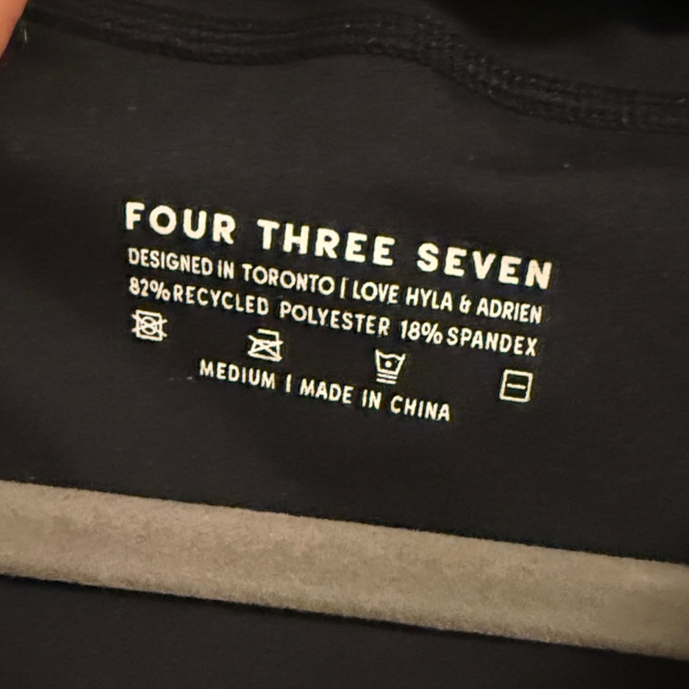 437 Curve Jacket - Picture 3 of 4